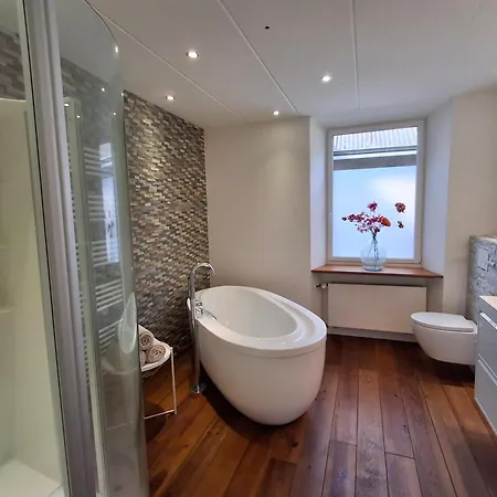 Oda ve Kahvaltı Haus Valmosa Valwig